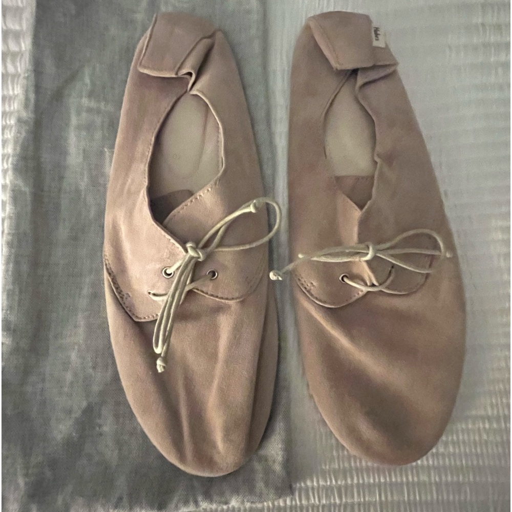 Hobes tan suede flat. Size 40 (about a 9).